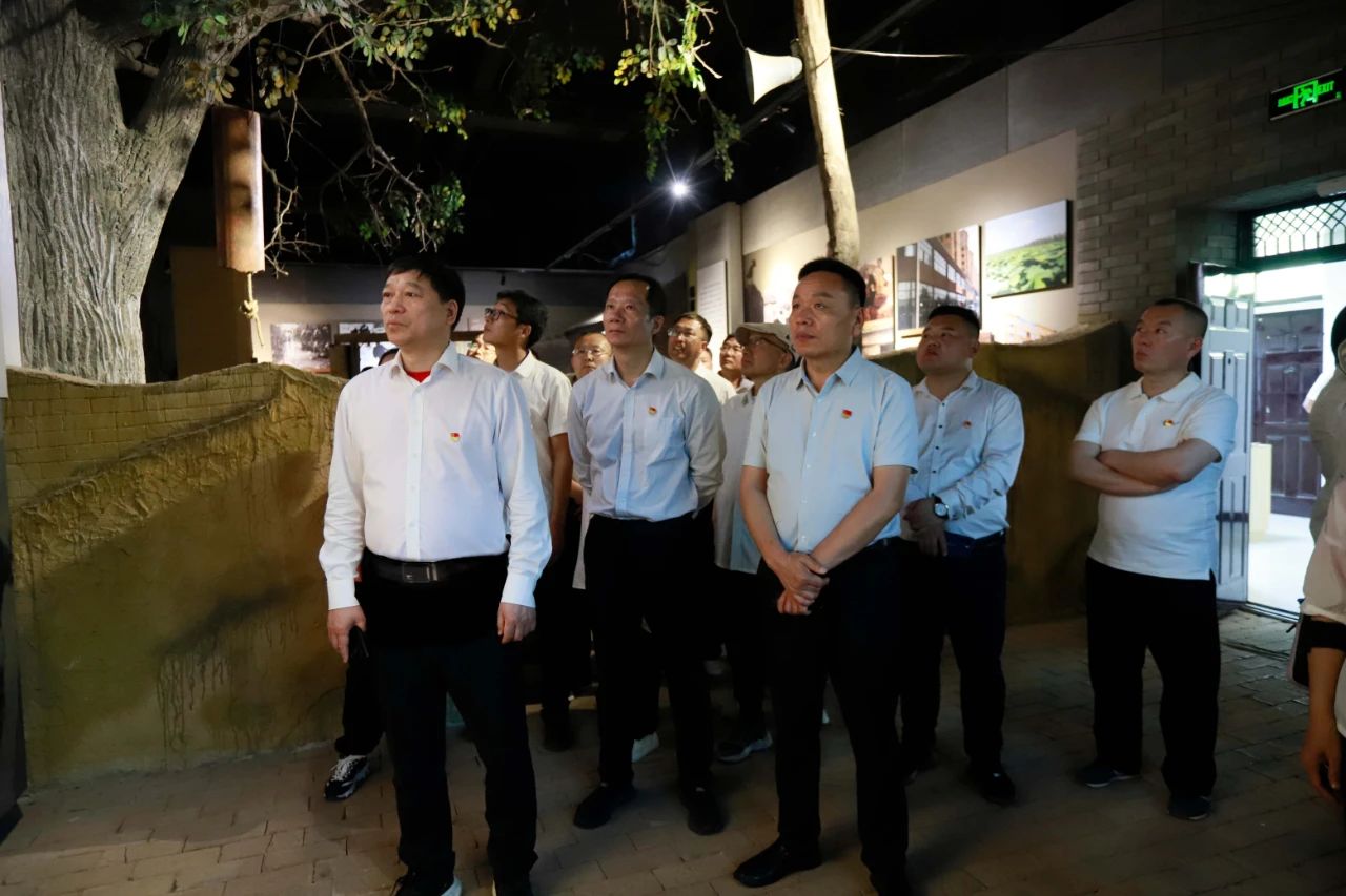 砥礪初心使命，汲取奮進(jìn)力量丨花花牛乳業(yè)集團(tuán)黨委組織開展學(xué)習(xí)“焦裕祿精神”主題黨日活動(dòng)